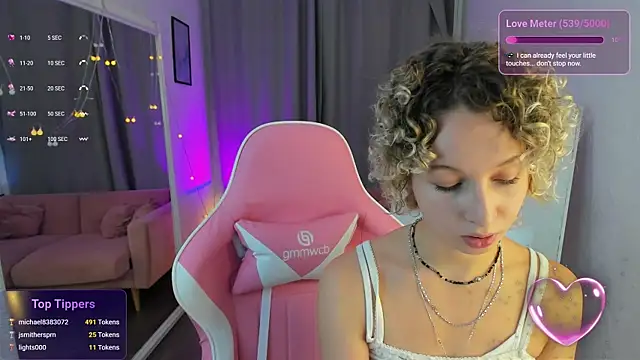 Mary_Wohlberg's cam snapshot