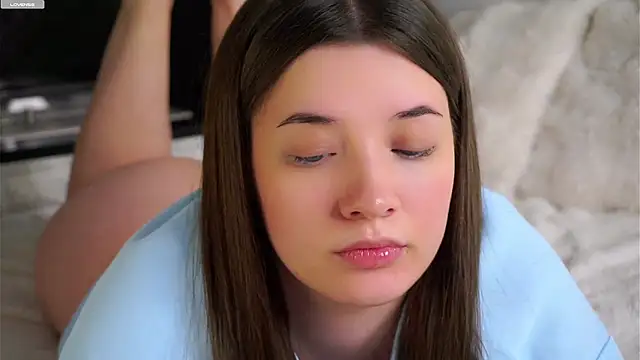 LowOncoming live sex cam