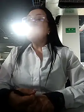 Monserratizzy's cam snapshot