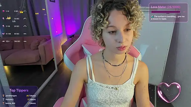 Mary_Wohlberg's cam snapshot