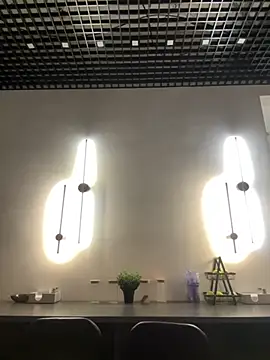 BellaSecrett's cam snapshot