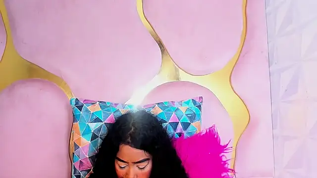 camilaqueenh's cam snapshot