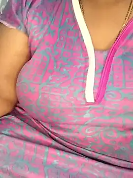 Divyahoty's cam snapshot