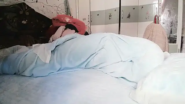 hebe-02's cam snapshot