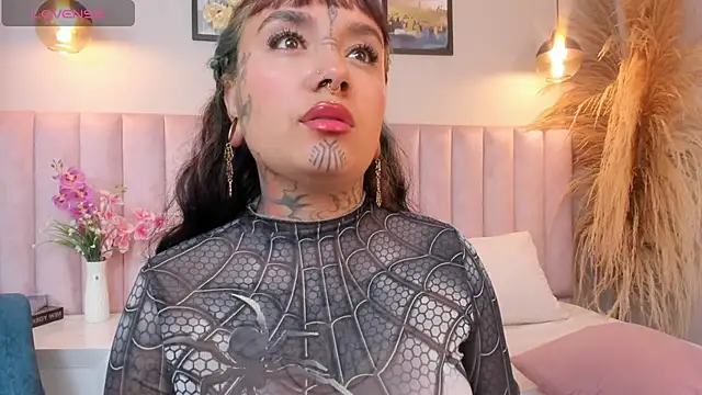 Ivana_Bliss_'s cam snapshot