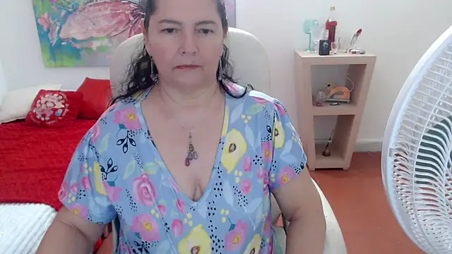 leonela_69's cam snapshot