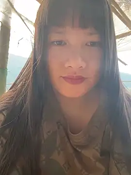 TrangNemo live sex cam