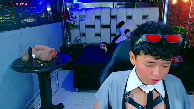 lunabustygirl's cam snapshot