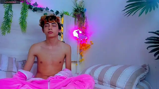 Twinkk_Guy live sex cam