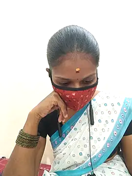 Tamil_Yalini12's cam snapshot