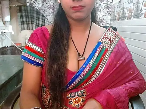 LovingPihu's cam snapshot