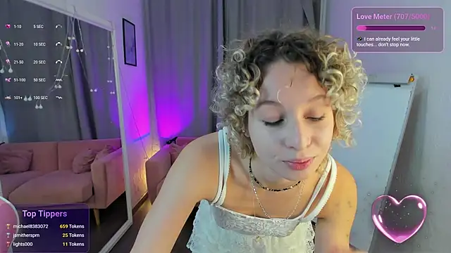 Mary_Wohlberg's cam snapshot