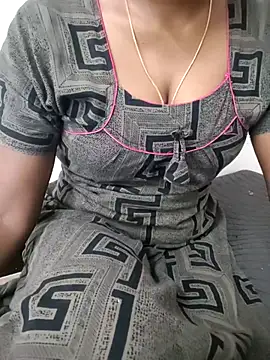 Tamilmallu-duskygirl03's cam snapshot