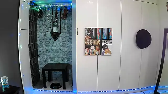 BaDSubMiss's cam snapshot