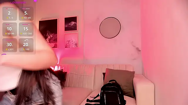 lara_madisson's cam snapshot