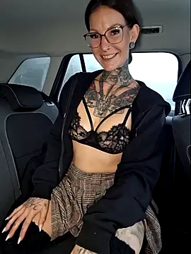 BrownieyQueen's cam snapshot