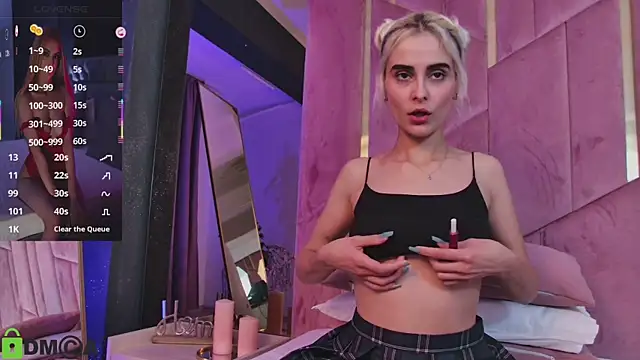 SelenaDaze's cam snapshot