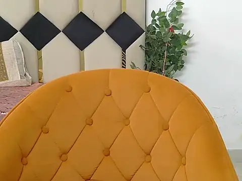 Its-ishikaa's cam snapshot