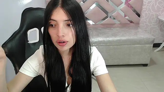 cynthia_ch's cam snapshot