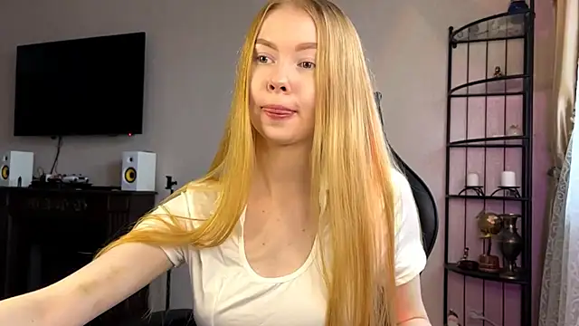 RaguelNicksons's cam snapshot