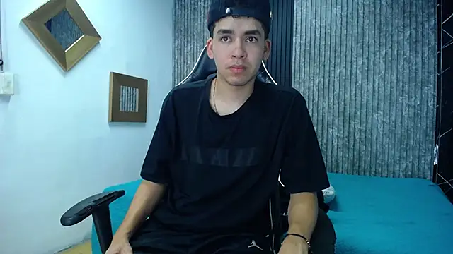 Mike_0233_'s cam snapshot