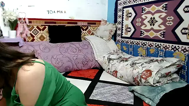 AdelineBlueEyes's cam snapshot