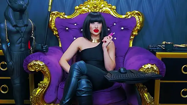 LaraMaeve's cam snapshot