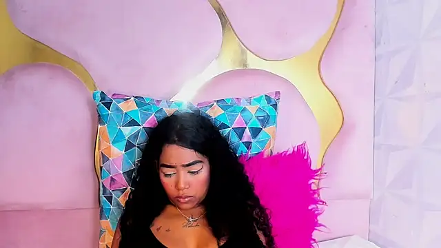 camilaqueenh's cam snapshot