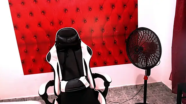 Bryant_Connor's cam snapshot