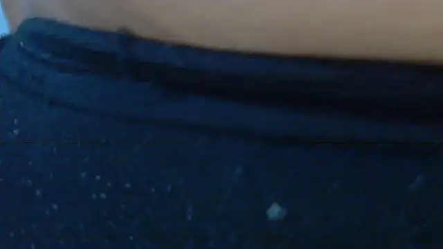 Sexy-queen99xx's cam snapshot