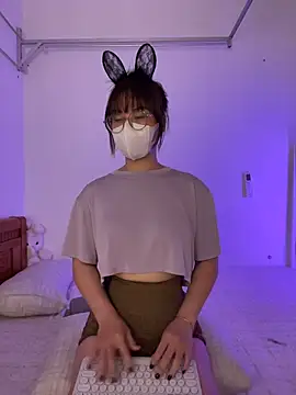 ___SuRi live sex cam