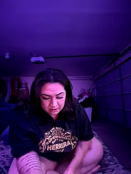 DimpleBaby's cam snapshot