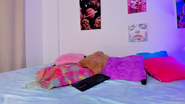 mia_purplee's cam snapshot