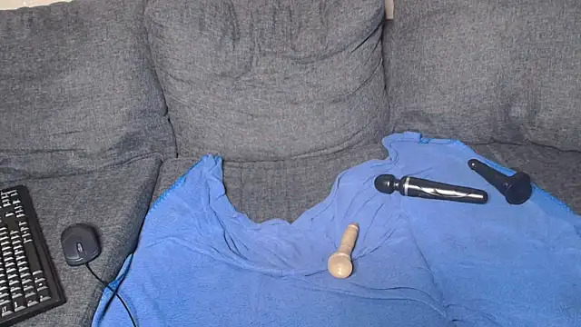 lady-khanyile's cam snapshot