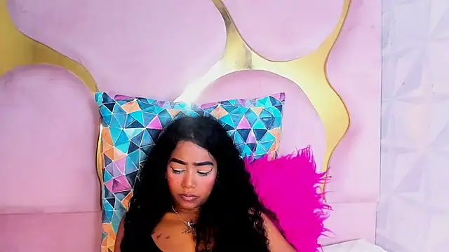 camilaqueenh's cam snapshot