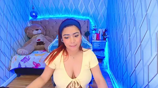 NicolleTaylor's cam snapshot