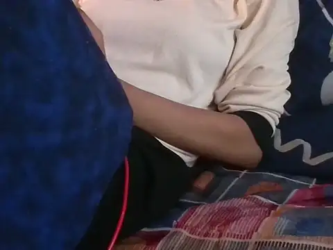 AKANSHA_7's cam snapshot