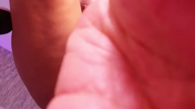 raven_lilith_'s cam snapshot