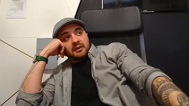 JamesMyerss's cam snapshot