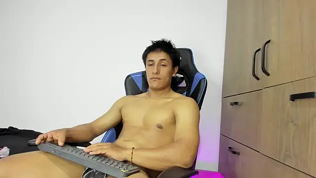 dorman_boy's cam snapshot