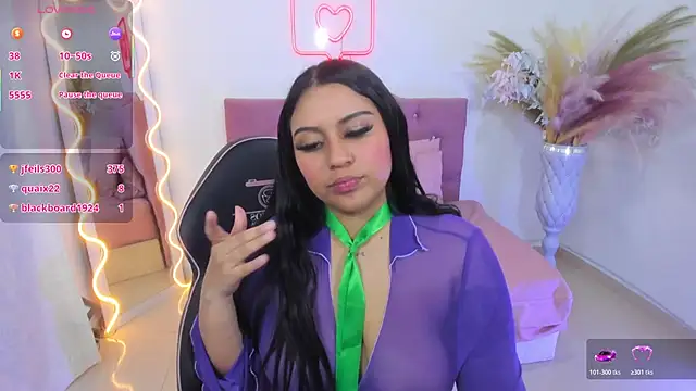 kendra_tay's cam snapshot