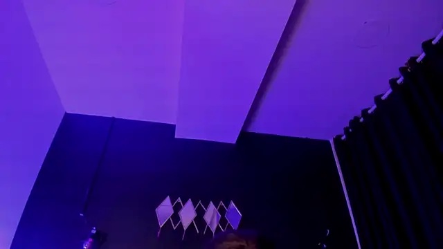 Widny_Beaumont's cam snapshot