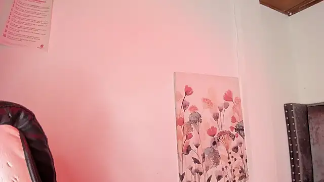 Alaia_Carter's cam snapshot