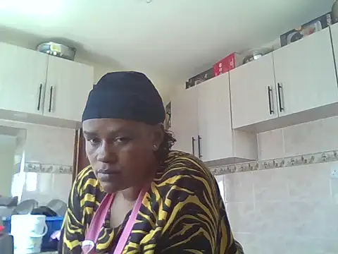 tight_pussy_gall's cam snapshot