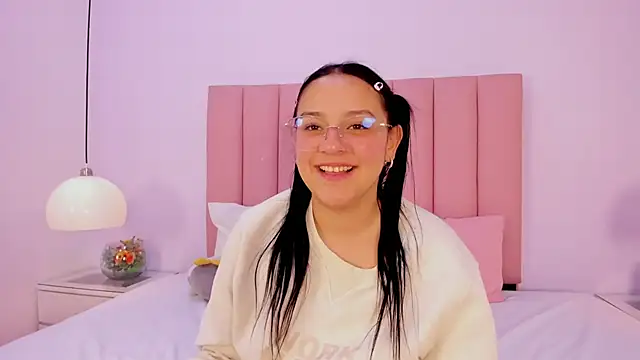 Amy_Ferreira's cam snapshot