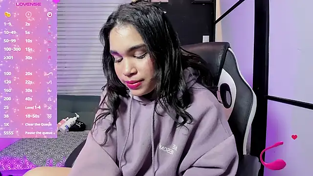 SamaraAnders_'s cam snapshot