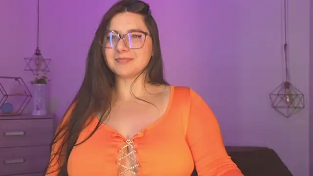 Roxxanne_Bail's web cam