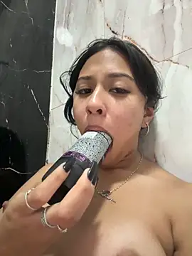 lynn9000 live sex cam