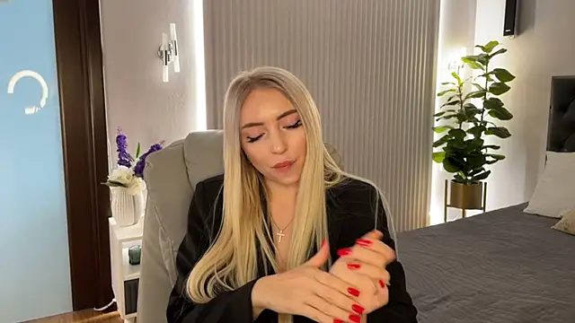 OhMyEmma's cam snapshot