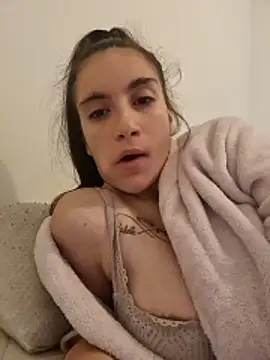 Michou02xXx's cam snapshot